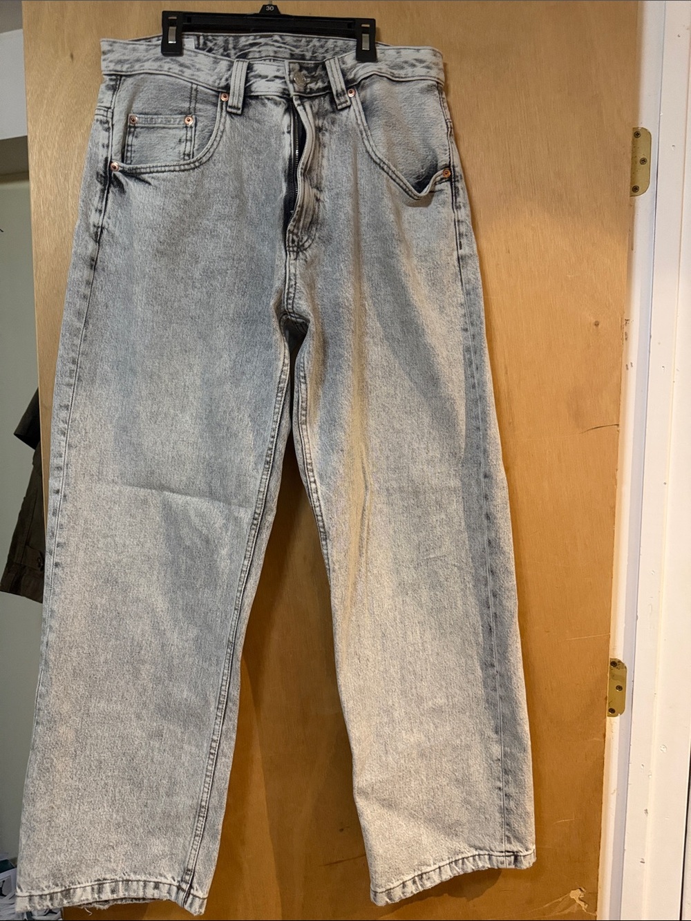 Zara Classic Light Wash Men’s Jeans — Casual Straight Fit